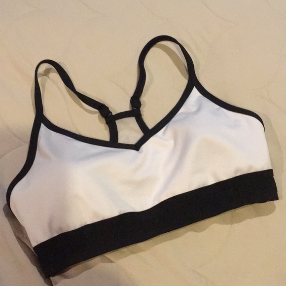 PINK Victoria's Secret Other - PINK Victoria’s Secret Ultimate Sports Bra